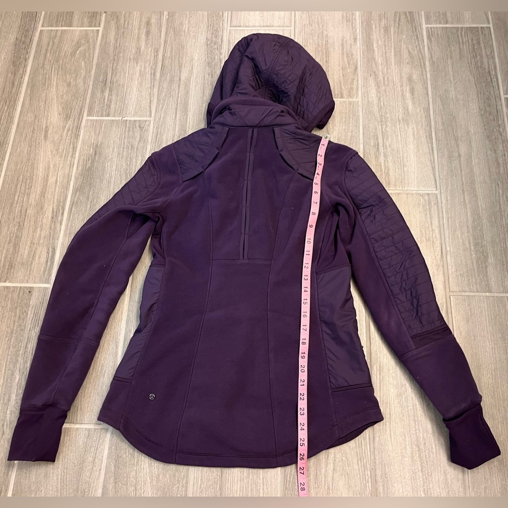 Lululemon Fleece Jacket Size 8 Plum Zip Hoodie Pockets EUC - Picture 5 of 13
